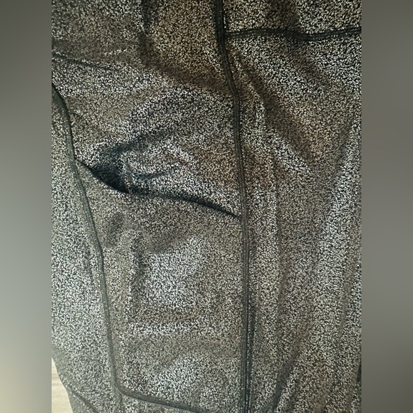Lululemon, Speed Up Tights 28”, Luminosity Foil Print,  Black/Silver, 10 - Picture 8 of 10
